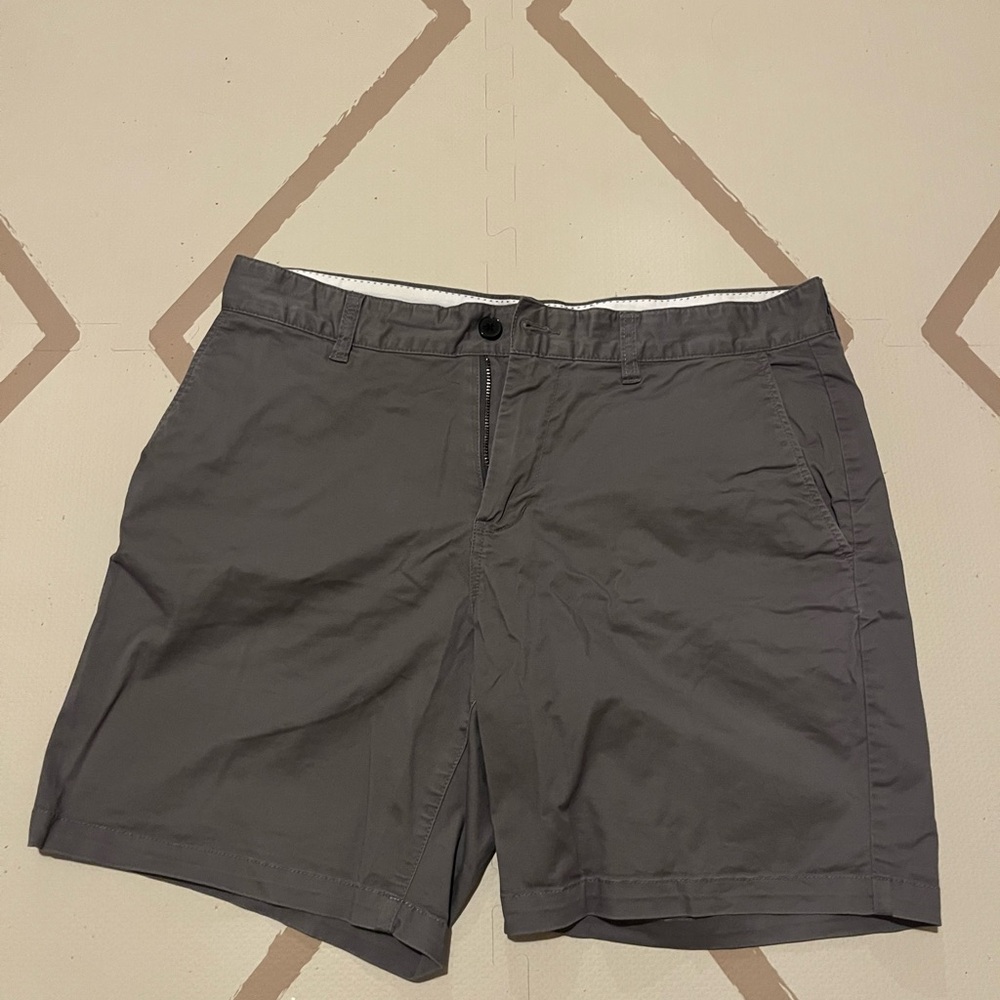 Men's Gray Shorts